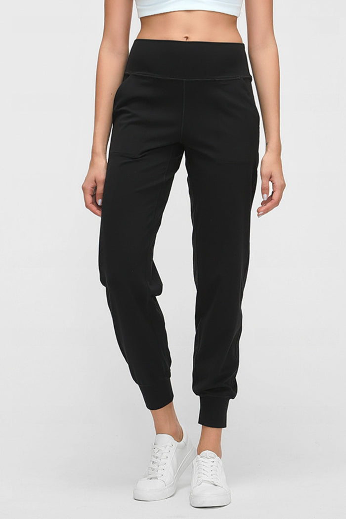 Black / 4