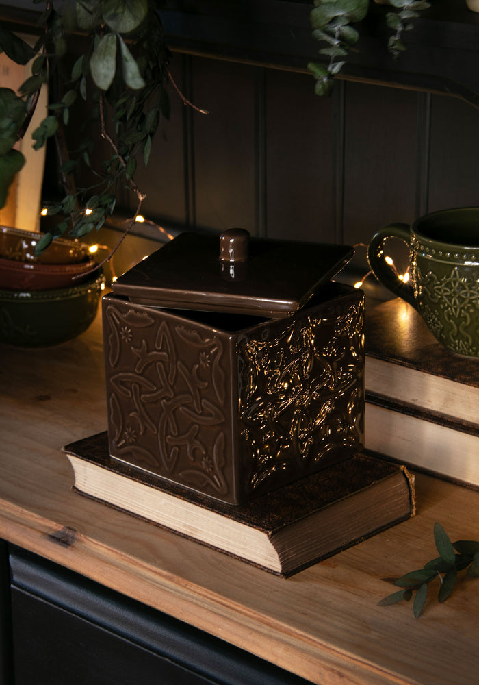 Ashwyn Witches Tile Trinket Pot