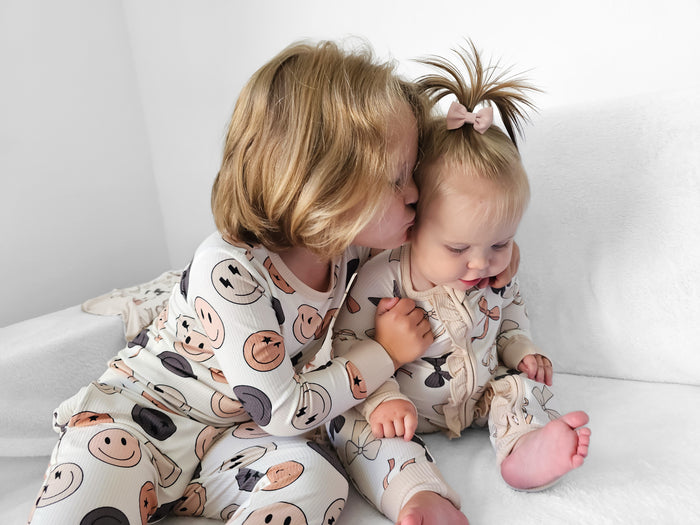BAMBOO RIBBED 2 PIECE PAJAMA SET - SMILEYS