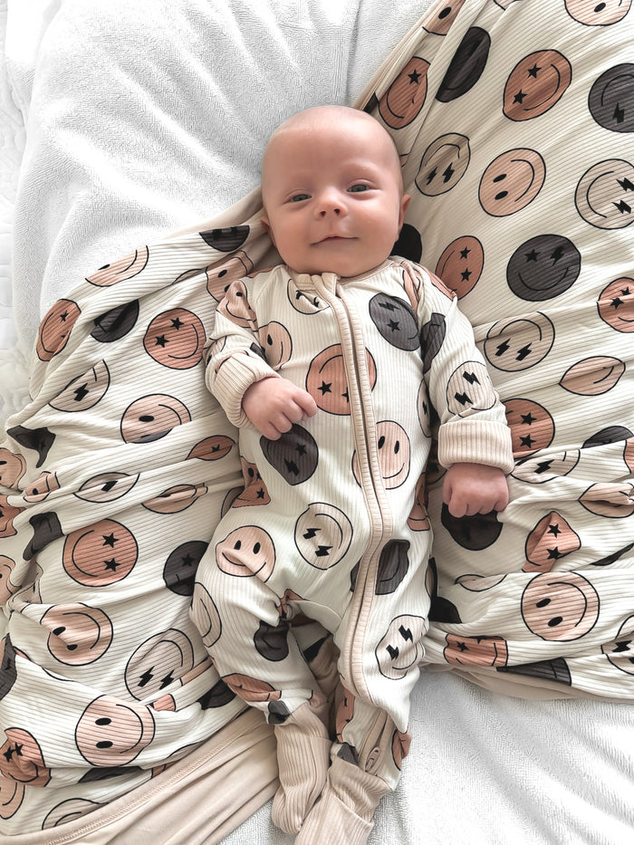 BAMBOO RIBBED BLANKET - SMILEYS