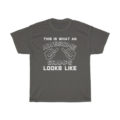 Best Gramps Gifts: "This Is What An Awesome Gramps Looks Like" Grandpa Father's Day Mens T-Shirt