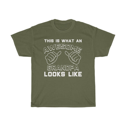 Best Grandpa Gifts: "This Is What An Awesome Grandpa Looks Like" Father's Day Mens T-Shirt