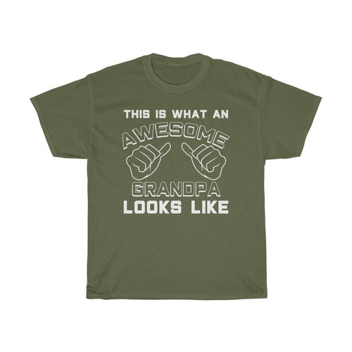 Best Grandpa Gifts: "This Is What An Awesome Grandpa Looks Like" Father's Day Mens T-Shirt