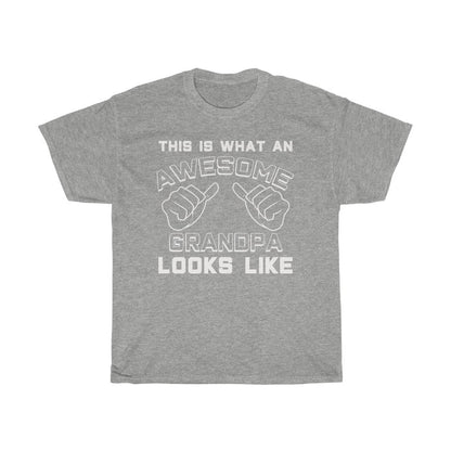 Best Grandpa Gifts: "This Is What An Awesome Grandpa Looks Like" Father's Day Mens T-Shirt