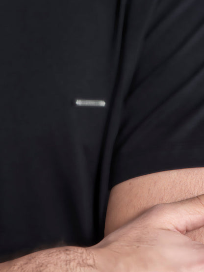 t-shirts / Black Must Tee