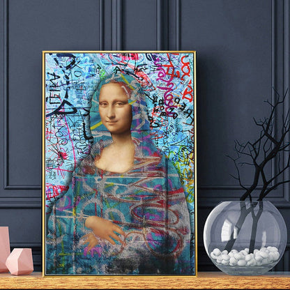 Graffiti Mona Lisa: Modern Twist