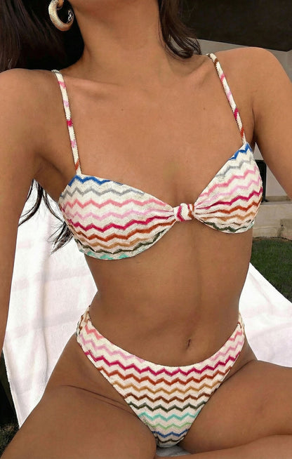 badge*model-wears-size-xs