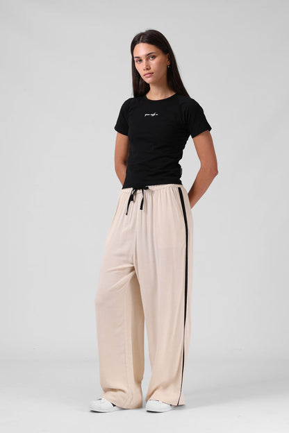 Miila Pant - Oatmeal