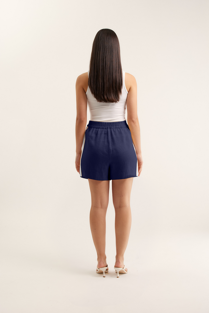 Tilly Short In Navy