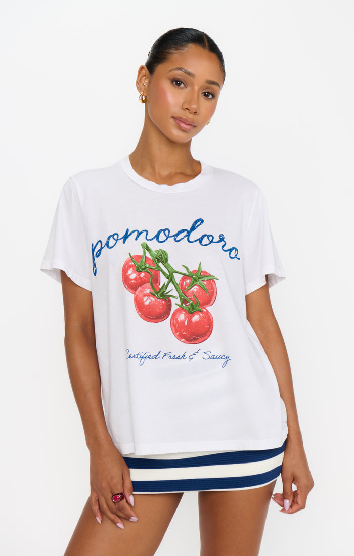 badge_model-wears-size-s