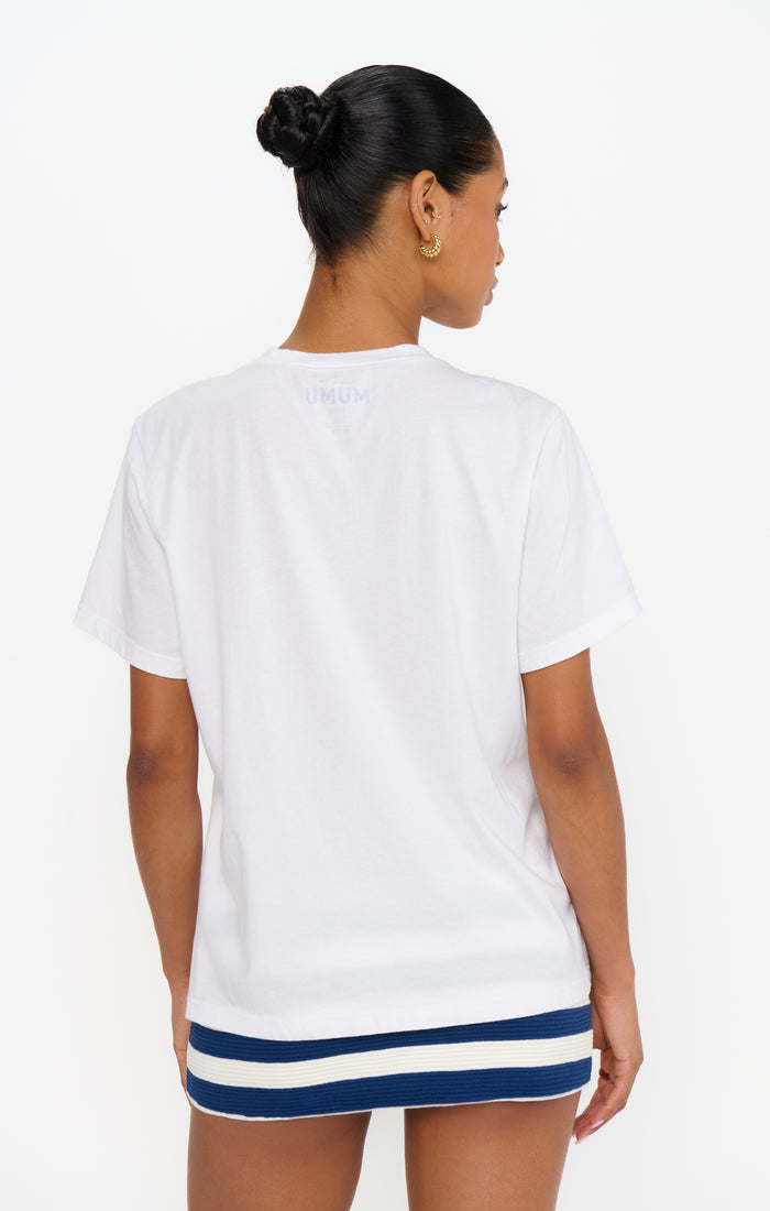 badge_model-wears-size-s