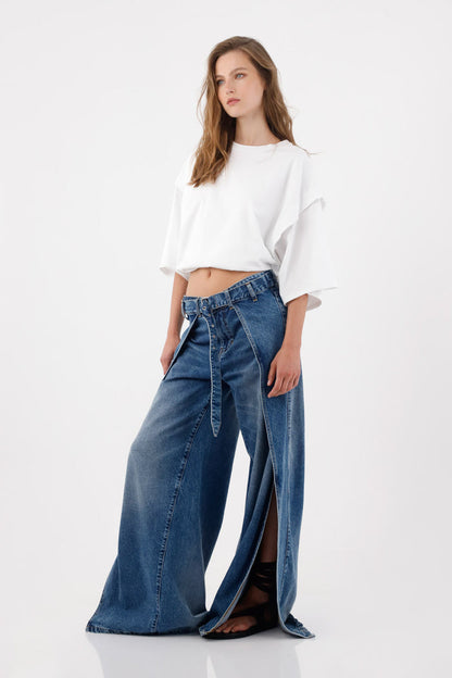 Wide leg jeans with side openings in blue cotton denim for women